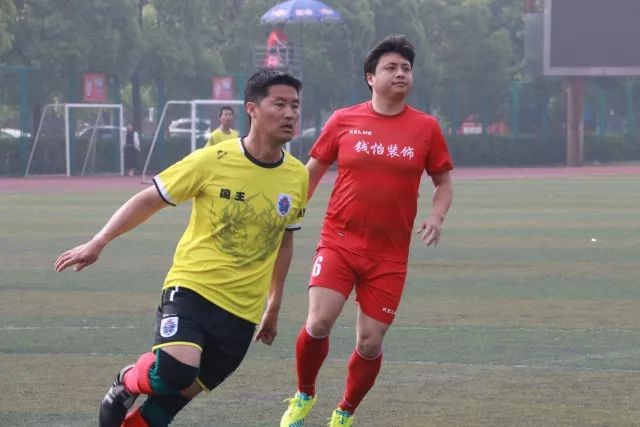 维密2026大秀：奚梦瑶重返舞台，刘雯创纪录